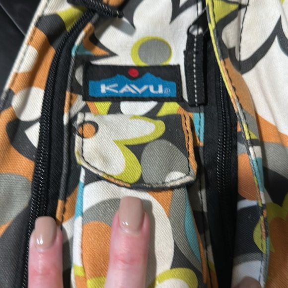 Kavu Crossbody Bag - Picture 2 of 10
